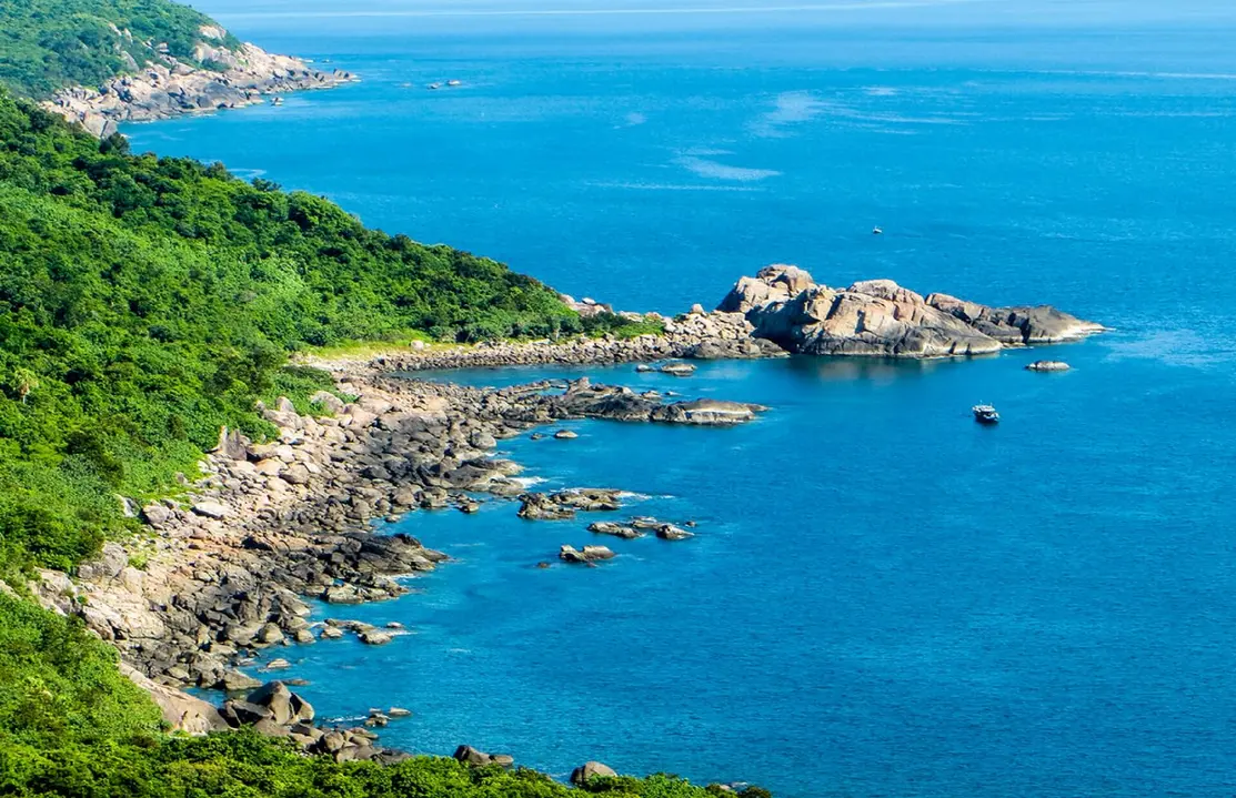 Nearby attractions to Ghềnh Ráng Tiên Sa.