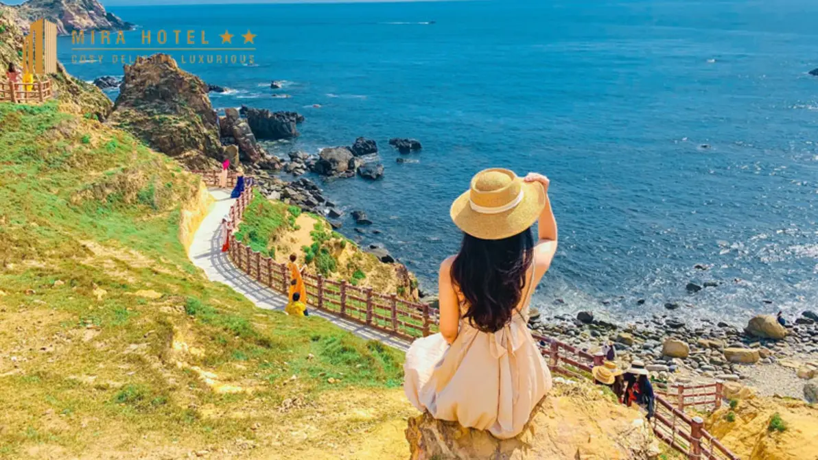 Hình ảnh về chuyến du lịch mùa xuân ở Quy Nhơn đem lại sự thư thái cho người thưởng ngoạn. Đi Du Lịch Quy Nhơn Mùa Xuân
